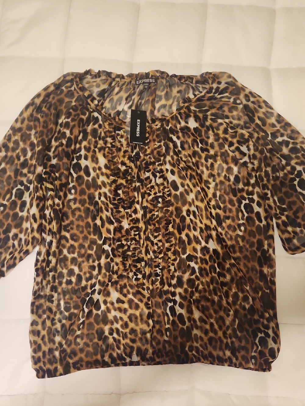 NWT Express Leopard Print Ruffle Front Blouse Faux Buttons Size L